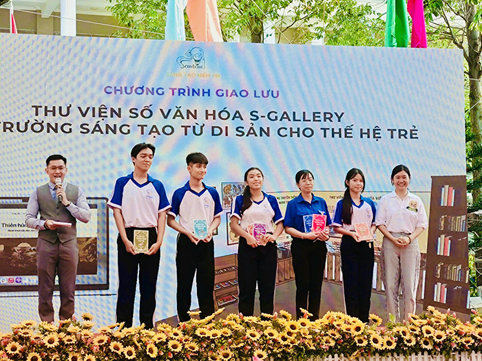 Truyền cảm hứng văn hóa cho thế hệ trẻ Việt Nam