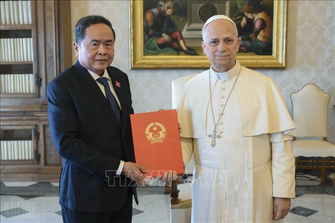 Chủ tịch Quốc hội Trần Thanh Mẫn hội kiến Giáo hoàng Tòa thánh Vatican Leo XIV và Thủ tướng Tòa thánh, Hồng y Pietro Parolin