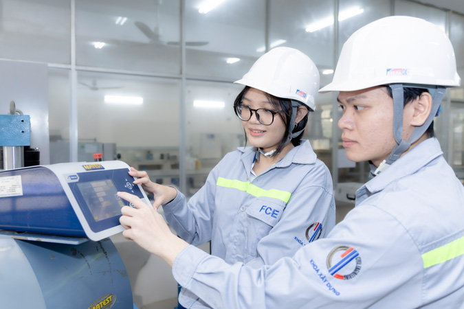 Tăng cường đào tạo nhân lực đáp ứng tình hình mới