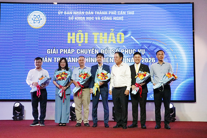 Cần Thơ đẩy mạnh ứng dụng công nghệ số trong quản trị hành chính hiện đại