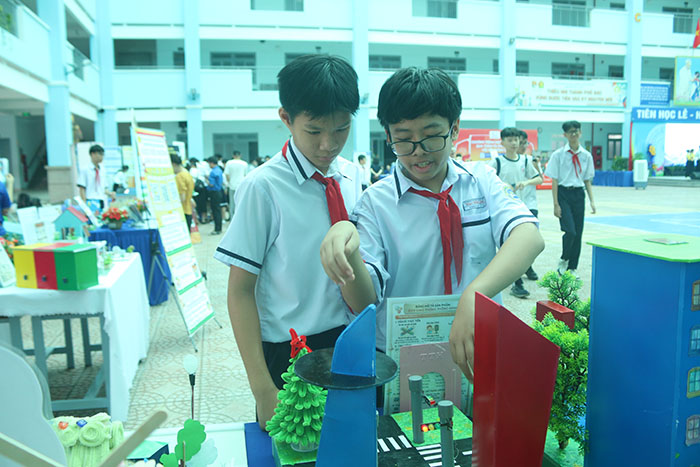Sôi nổi Ngày hội “Vận hành công nghệ – Chuyển động số giáo dục”