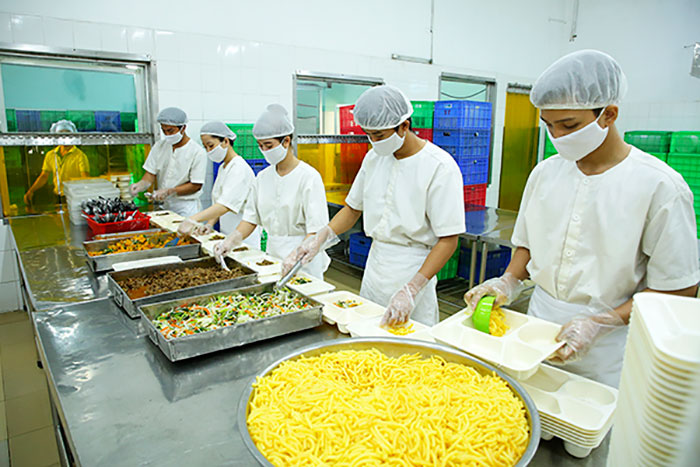 TP.HCM siết kiểm tra an toàn thực phẩm tại trường học, suất ăn công nghiệp