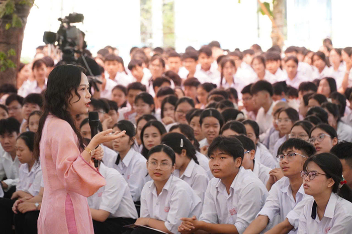 Tiến sĩ tâm lý đưa ra lời khuyên để học sinh lớp 12 tự tin bước vào kỳ thi tốt nghiệp THPT