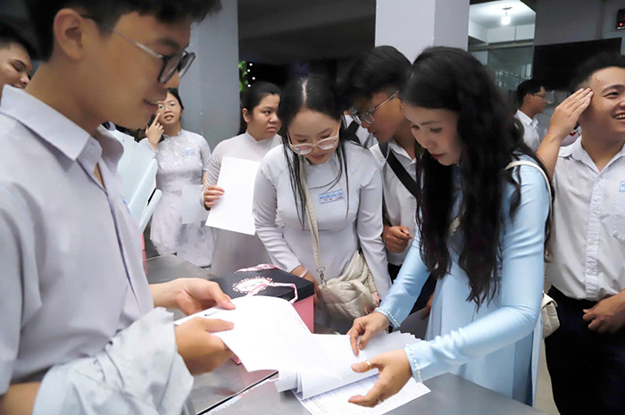 Chiều nay, gần 143.000 thí sinh TP.HCM sẽ làm thủ tục dự thi tốt nghiệp THPT năm 2026