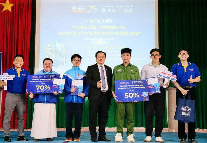 Hơn 2.500 suất học bổng – Động lực vươn tầm trong kỷ nguyên mới