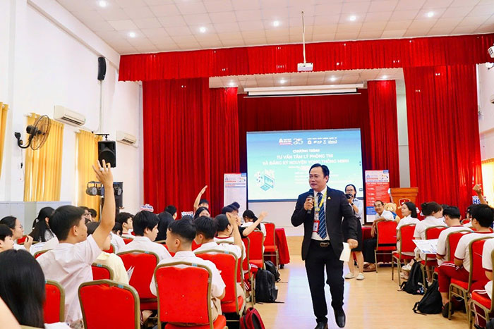 “Bí kíp” giữ vững phong độ tâm lý phòng thi