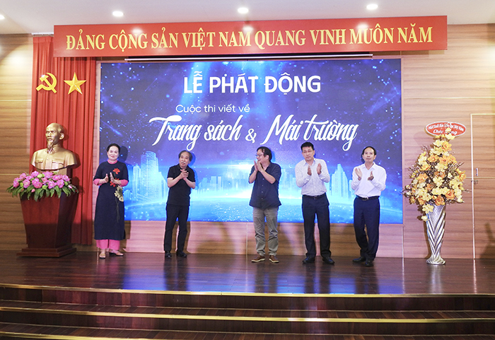 Lan tỏa những câu chuyện đẹp từ trang sách và mái trường